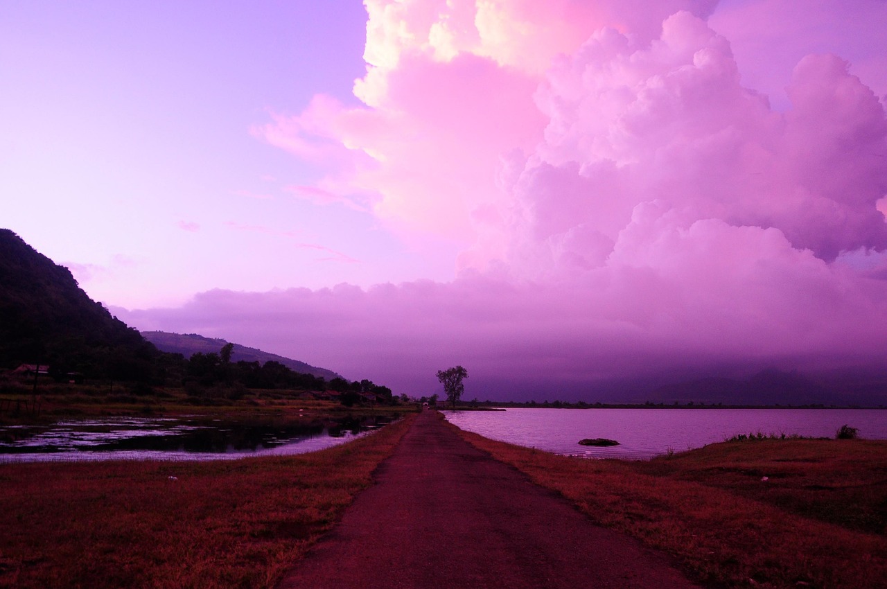 Monsoon Road Trips from Jabalpur: 10 Scenic Drives with a Private Taxi